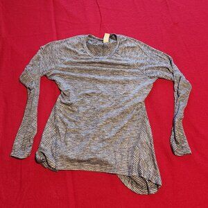 Grey Aremtura shirt Ladies Medium